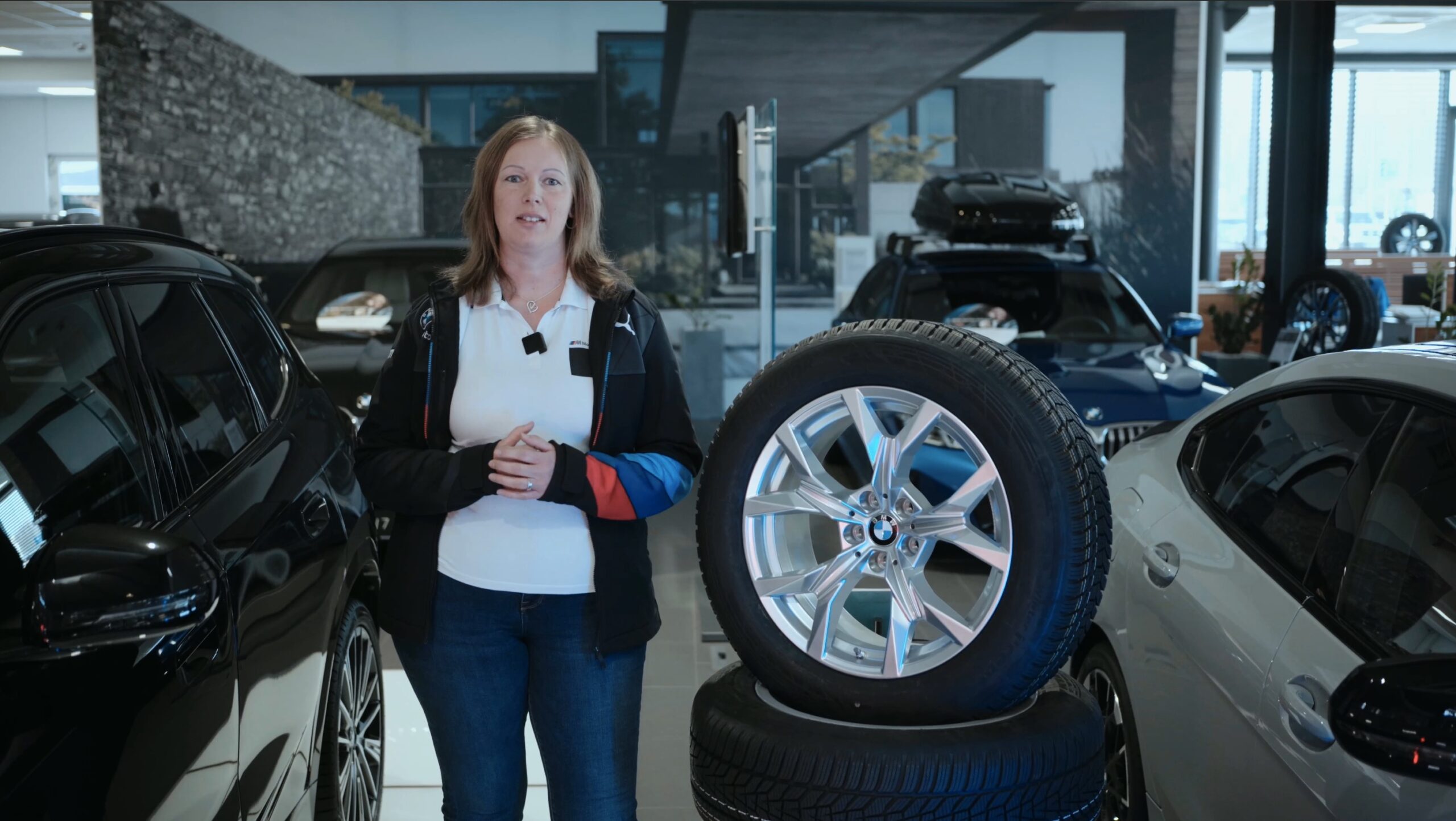 BMW téli kerék kampányvideó Leier Autó szervizben.